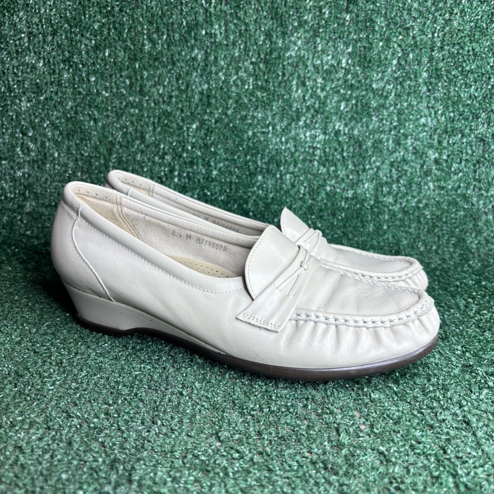 SAS Leather Comfort Tripad Moc Toe Wedge Loafers Classic Bone Cream Womens 8.5 M